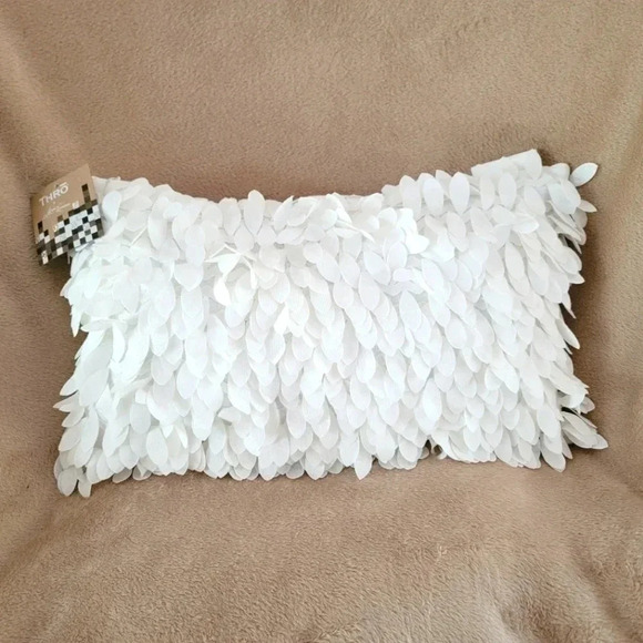 Bright White Marlo Lorenz THRO Faux Linen Fallen Leaves Feather Pillow 18"x 10". - Picture 1 of 11